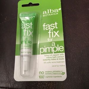 New Alba botanica pimple fix